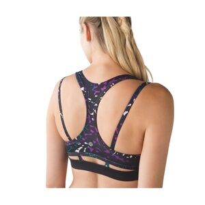 Lululemon Splendour Bra
Shadow Wrap Multi / Black size 8